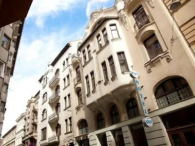 Equity Point Budapešť 0*,  Maďarsko